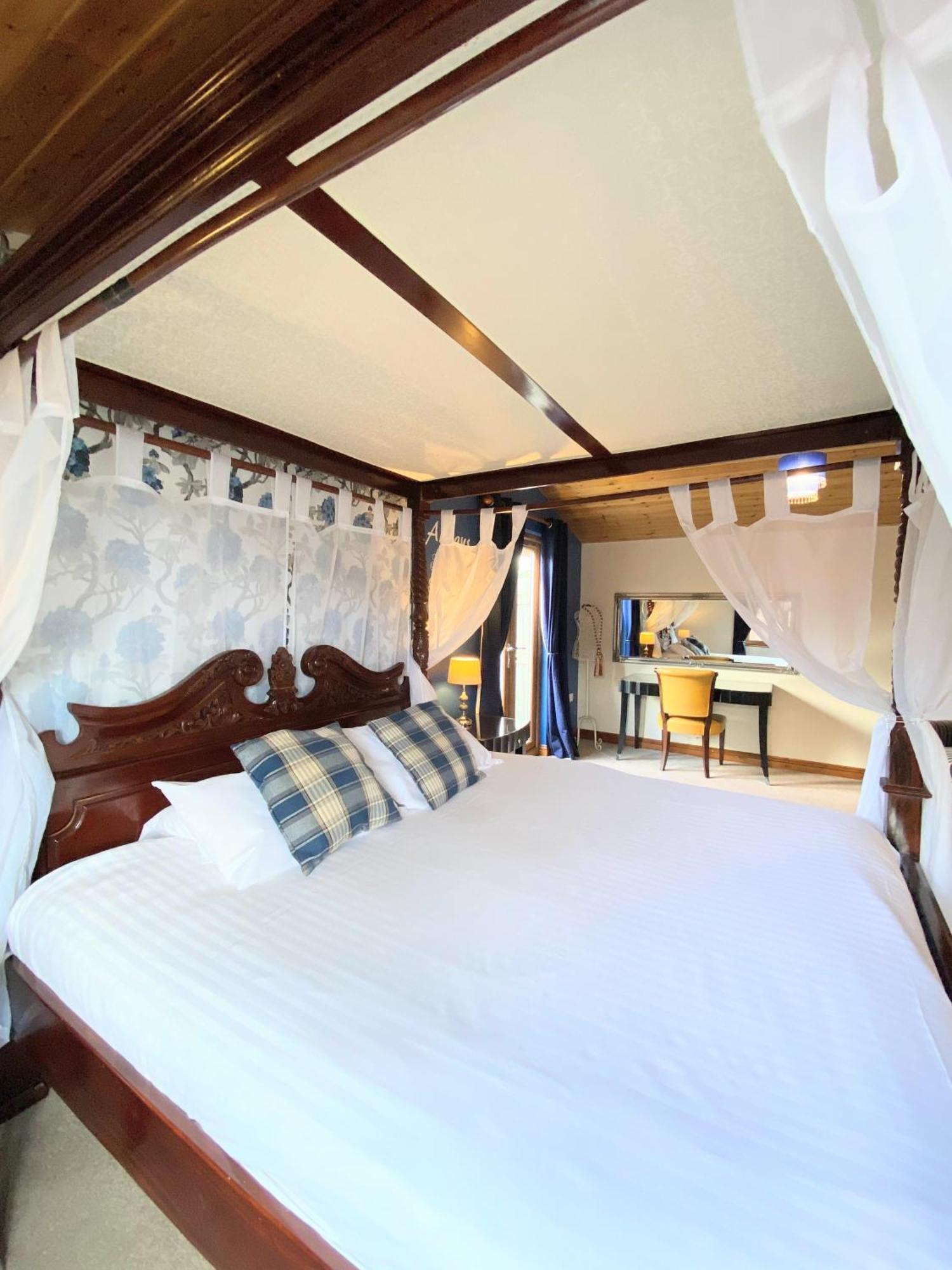Villa Lomond 5 With Private Hot Tub - Fife - Loch Leven - Lomond Hills - Pet Friendly à Kelty Extérieur photo
