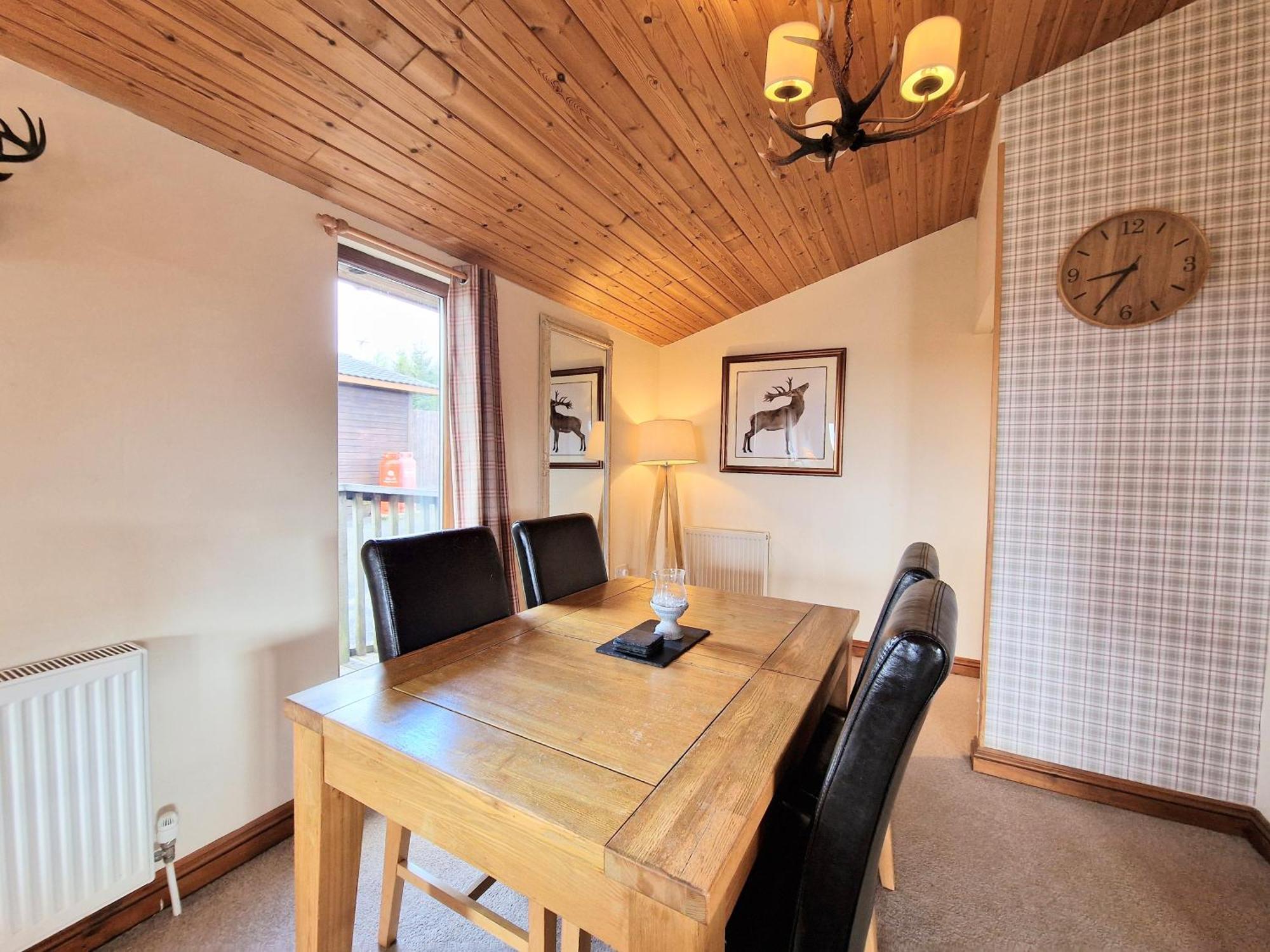 Villa Lomond 5 With Private Hot Tub - Fife - Loch Leven - Lomond Hills - Pet Friendly à Kelty Extérieur photo