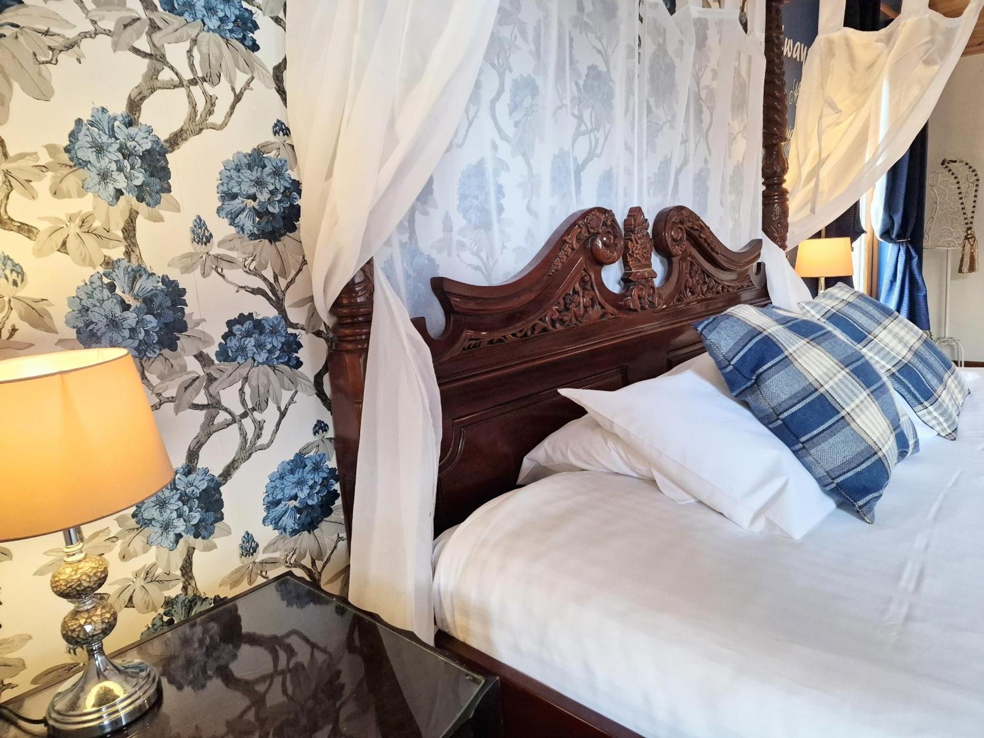 Villa Lomond 5 With Private Hot Tub - Fife - Loch Leven - Lomond Hills - Pet Friendly à Kelty Extérieur photo